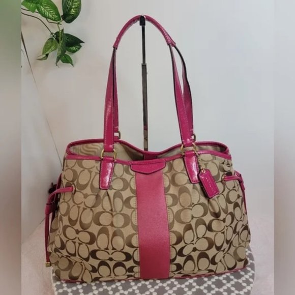 EUC Pink & Tan Coach Jacquard & Leather 3 Compartment Shoulder bag IMMACULATE - Picture 1 of 6